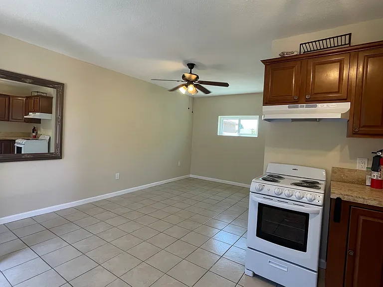 143 N Drexel Ave #1 — Photo 8