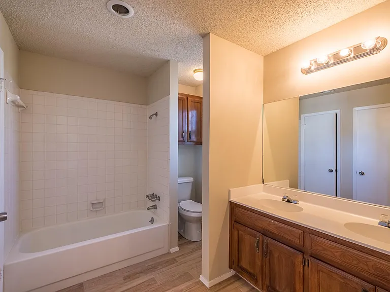 1805 Goodson Ln — Photo 4