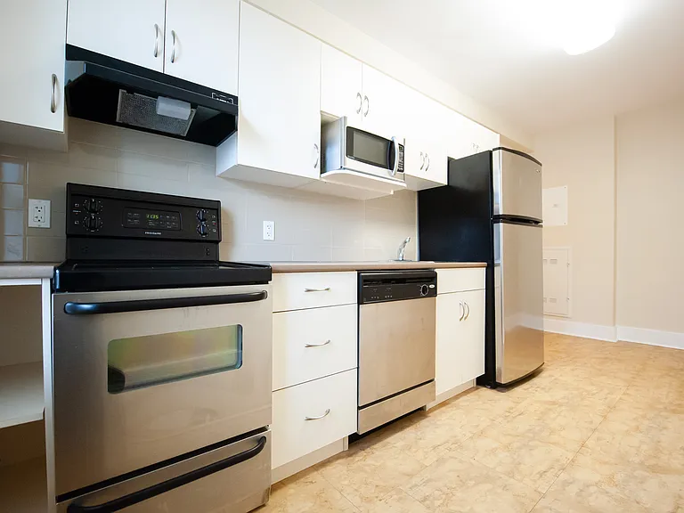 370 Stradbrook Ave #3 — Photo 23