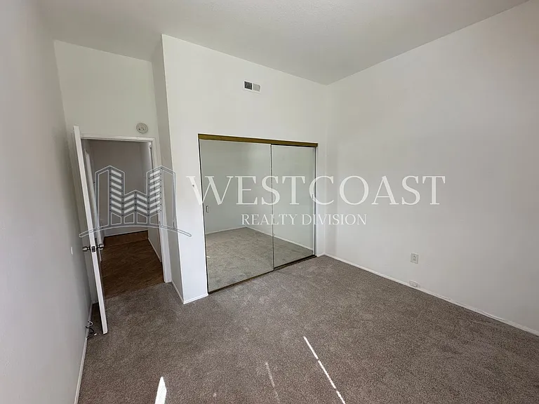 2823 Andover Ave — Photo 23