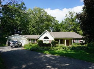 1208 Park Ln, Spring Grove, IL 60081