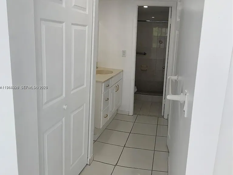 16740 NE 9th Ave #206 — Photo 6