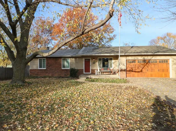 1503 N Janzen Dr, Mulvane, KS 67110