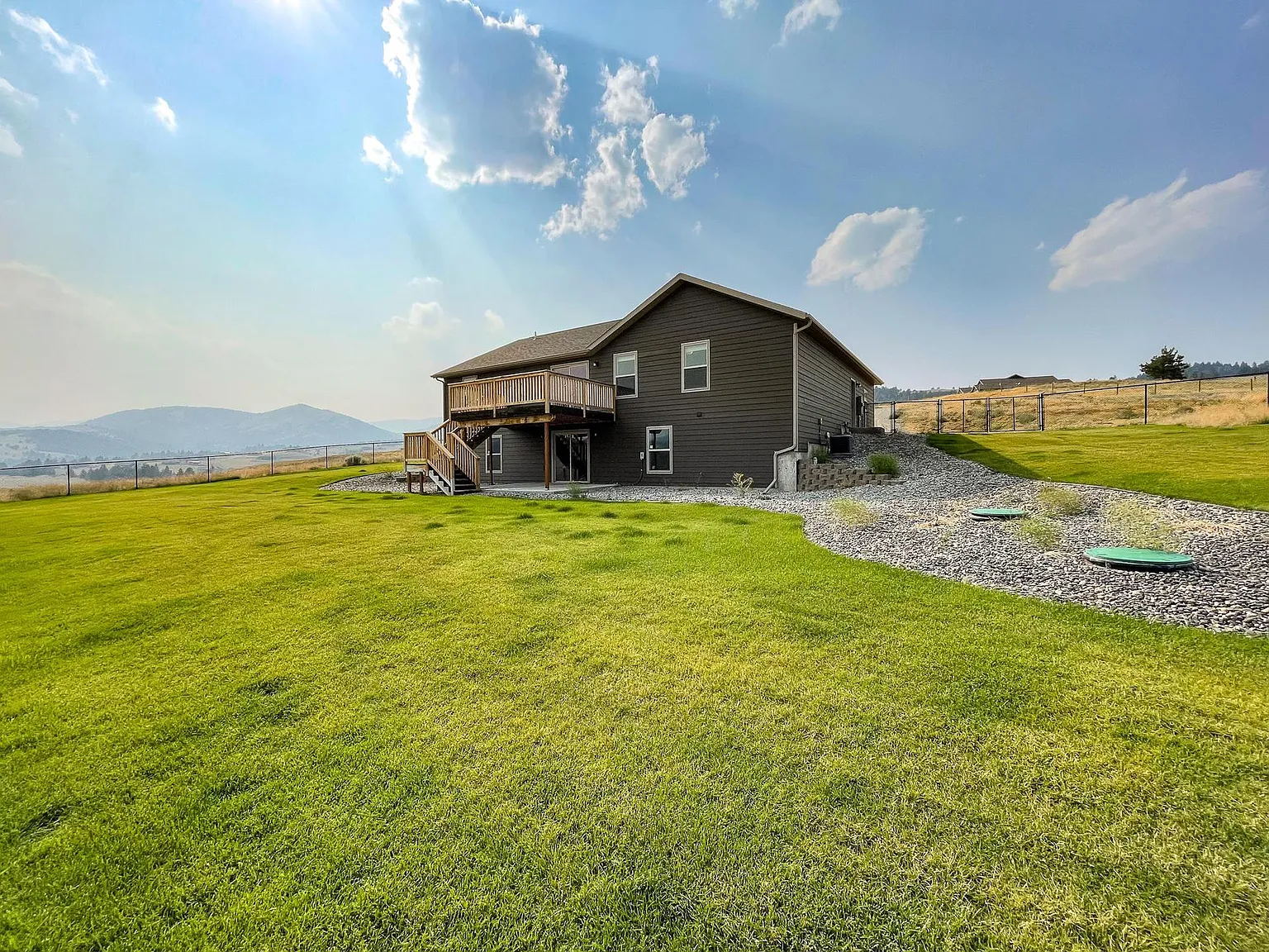 4 bed, 2976 sqft, $3,700 — Photo 4