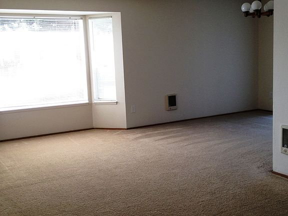 3rd image of 1751 E Whidbey Ave APT D101