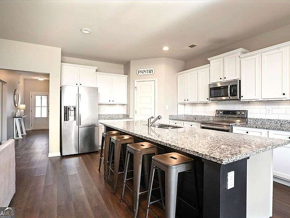 3rd image of 1978 Waterside Cir