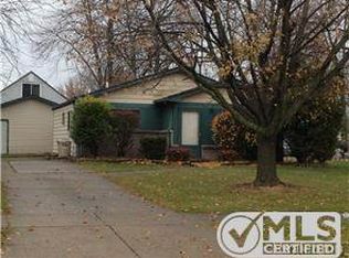 6166 Mulberry Dr, Sterling Heights, MI 48314