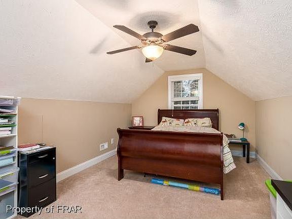 3rd image of 36 Edgemont Ter
