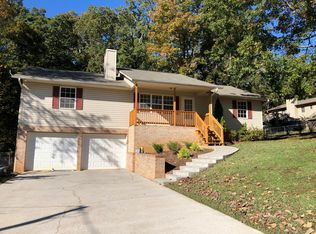 1007 Greenwich Dr, Maryville, TN 37803