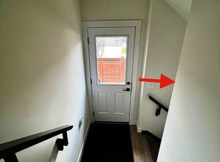 255 Rowley Way NW #BASEMENT, Calgary, AB T3L 0G8