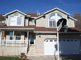 6485 Combe Rd, South Ogden, UT 84403