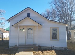 1218 N 7th St, Salina, KS 67401
