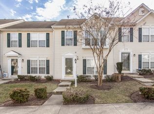 447 Hollybrook Ridge Ln, Richmond, VA 23223