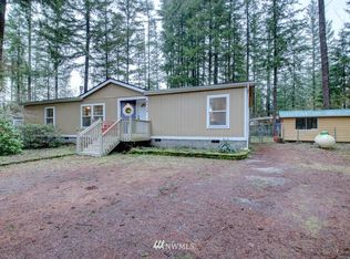 8330 Beaver Ct, Maple Falls, WA 98266