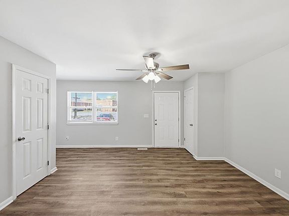 4th image of 2086 Fairburn Rd SW