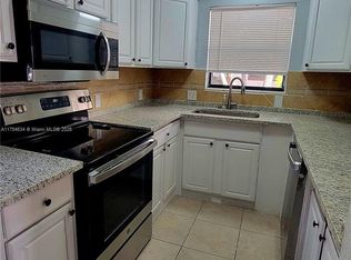 46 SE 10th St #3, Deerfield Beach, FL 33441