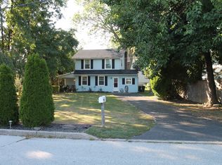 45 Abbotts Ln, Hatboro, PA 19040