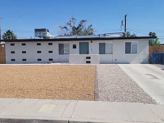 2nd image of 1914 Balboa Ave