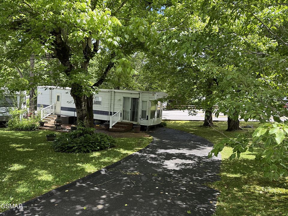 1st image of 4229 E Pkwy #10-lot 10