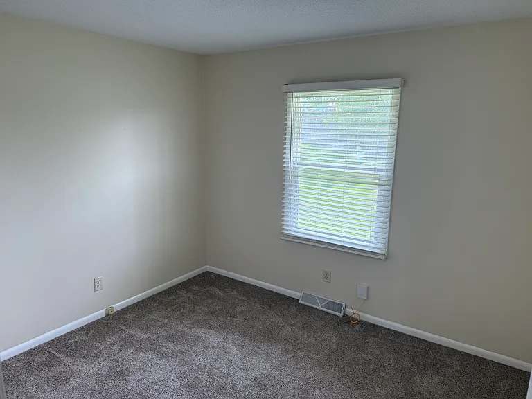 2911 High Point Dr — Photo 6