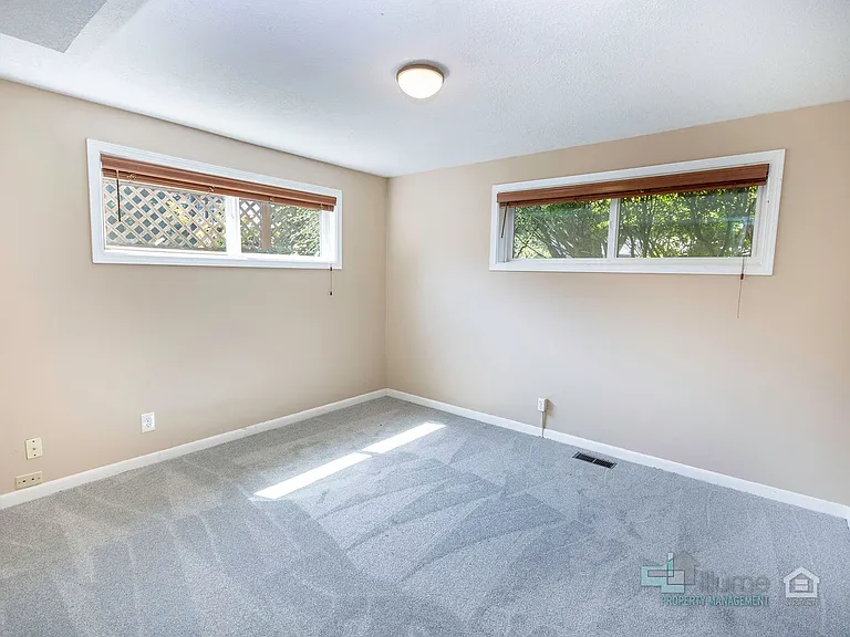 9610 SW Washington Pl — Photo 34