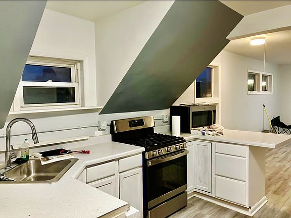 2nd image of 2417 N Washtenaw Ave #3