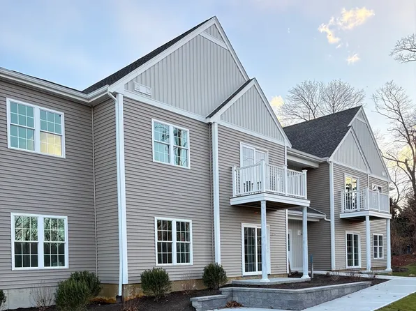 4 S Spooner St #5, Plymouth, MA 02360