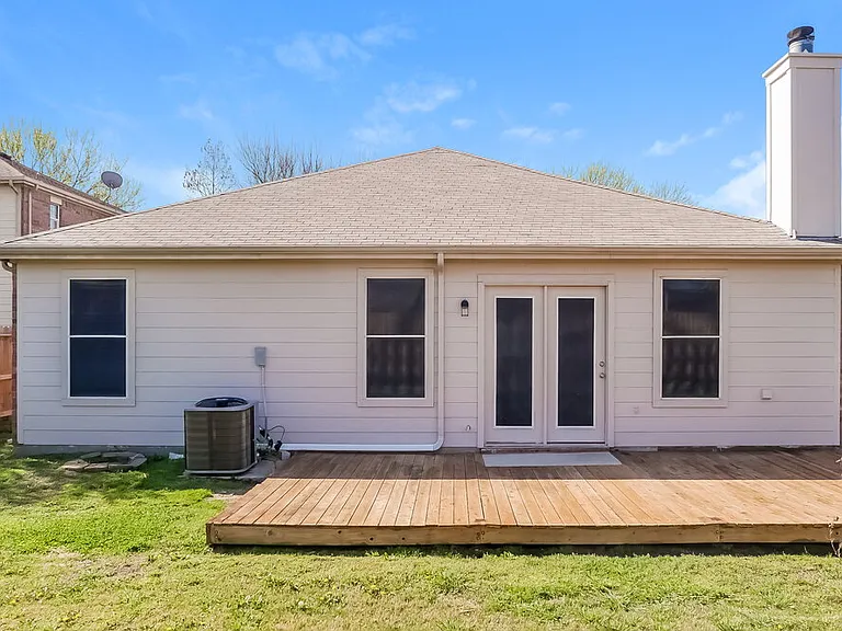 4004 Sonoma Dr — Photo 16