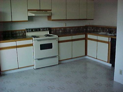 2nd image of 2080 Karen Ave #11