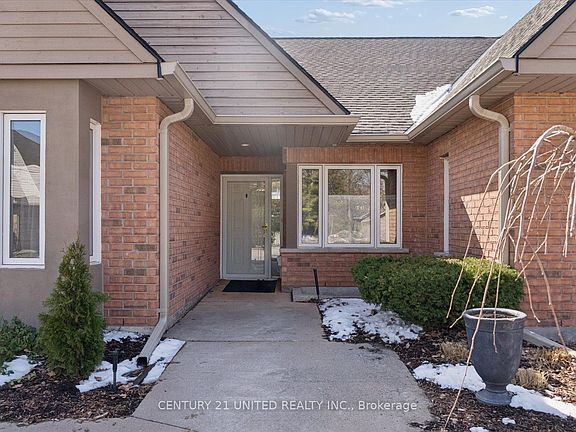 3rd image of 1850 Cherryhill Rd #9