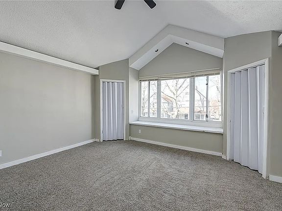 3rd image of 3219 Marvin Ave #D