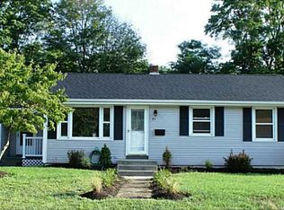 17 Ferncrest Ave, Coventry, RI 02816