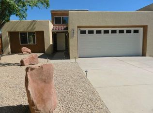 3023 Prenda De Oro NW, Albuquerque, NM 87120