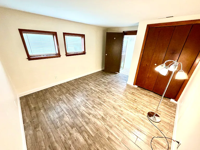 175 E Van Buren St #3 — Photo 9