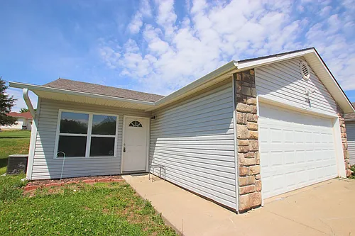 709 Elliott Ln Photo 1