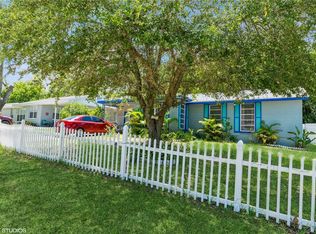 1612 Crest Ave, Leesburg, FL 34748