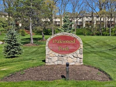 1693 Riverside Dr APT 6, Rochester Hills, MI, 48309