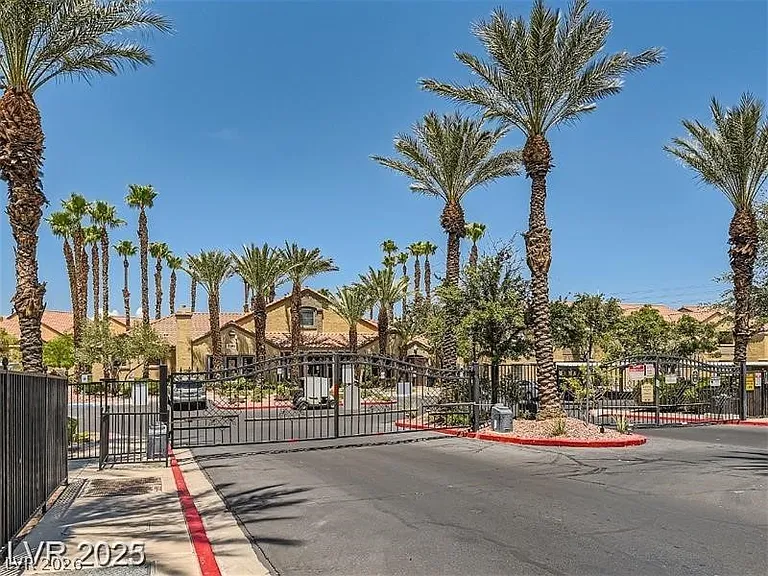 2300 Silverado Ranch Blvd #2113 — Photo 32