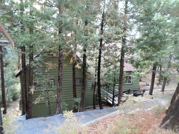 2nd image of 430 Cimarron Ln