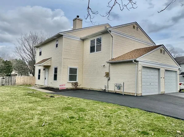 17 Spyglass Ct, East Windsor, NJ 08520