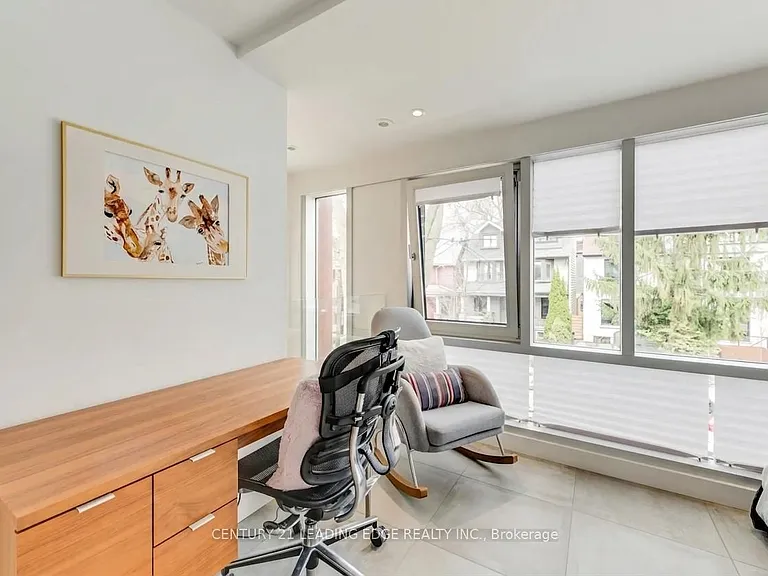 81 Dagmar Ave — Photo 31