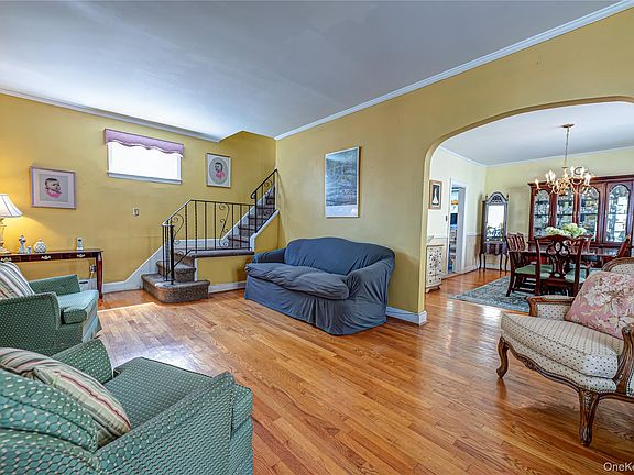 5th image of 533 Marcellus Road