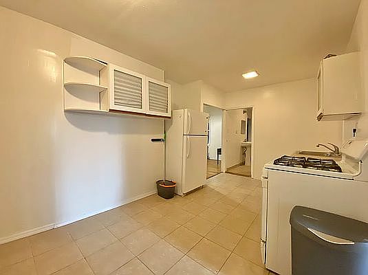 5th image of 40-32 24th St #1R