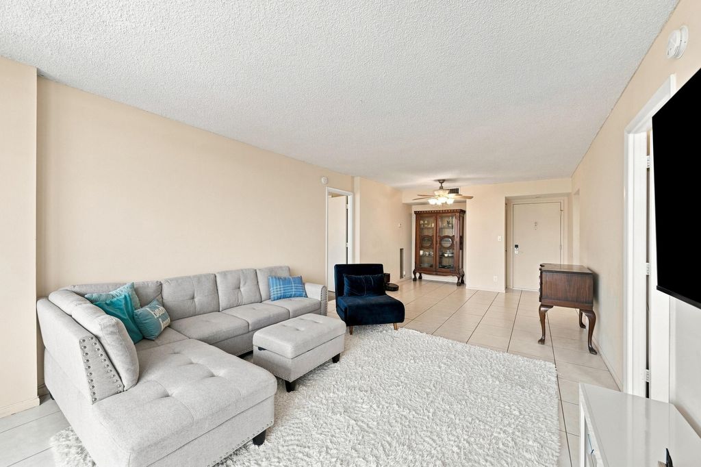 531 N OCEAN Boulevard #505, photo 3