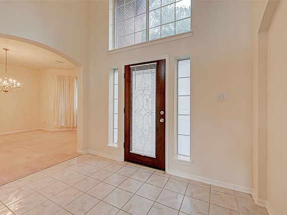 3rd image of 24826 Bent Hollow Ln