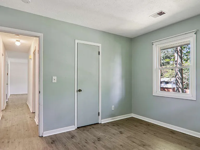 325 Comet Dr — Photo 16