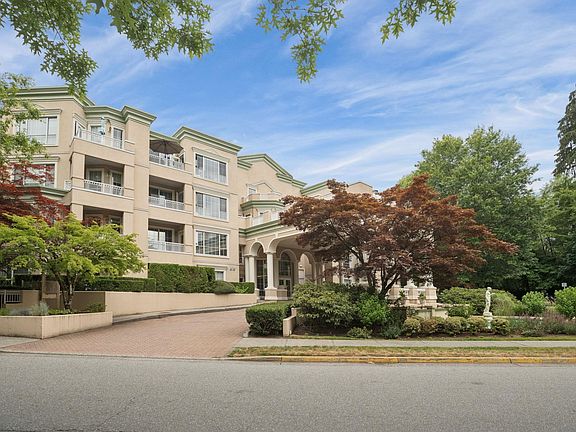 3rd image of 2995 Princess Cres #418