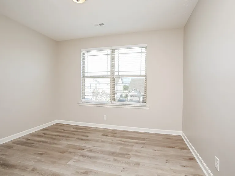 1834 Warmingfield Dr — Photo 12