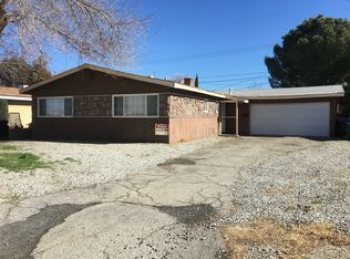 44662 2nd St E, Lancaster, CA