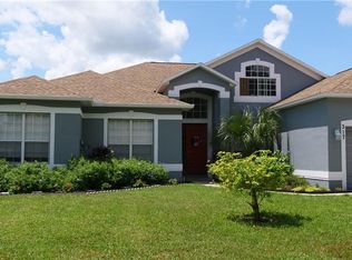 317 Golf Course Pkwy, Davenport, FL 33837